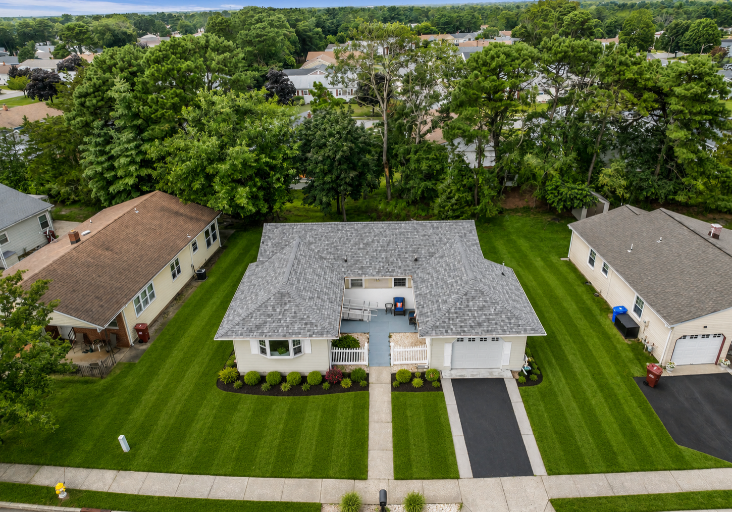 144_Freeport_Blvd_Front_Aerial_Chat